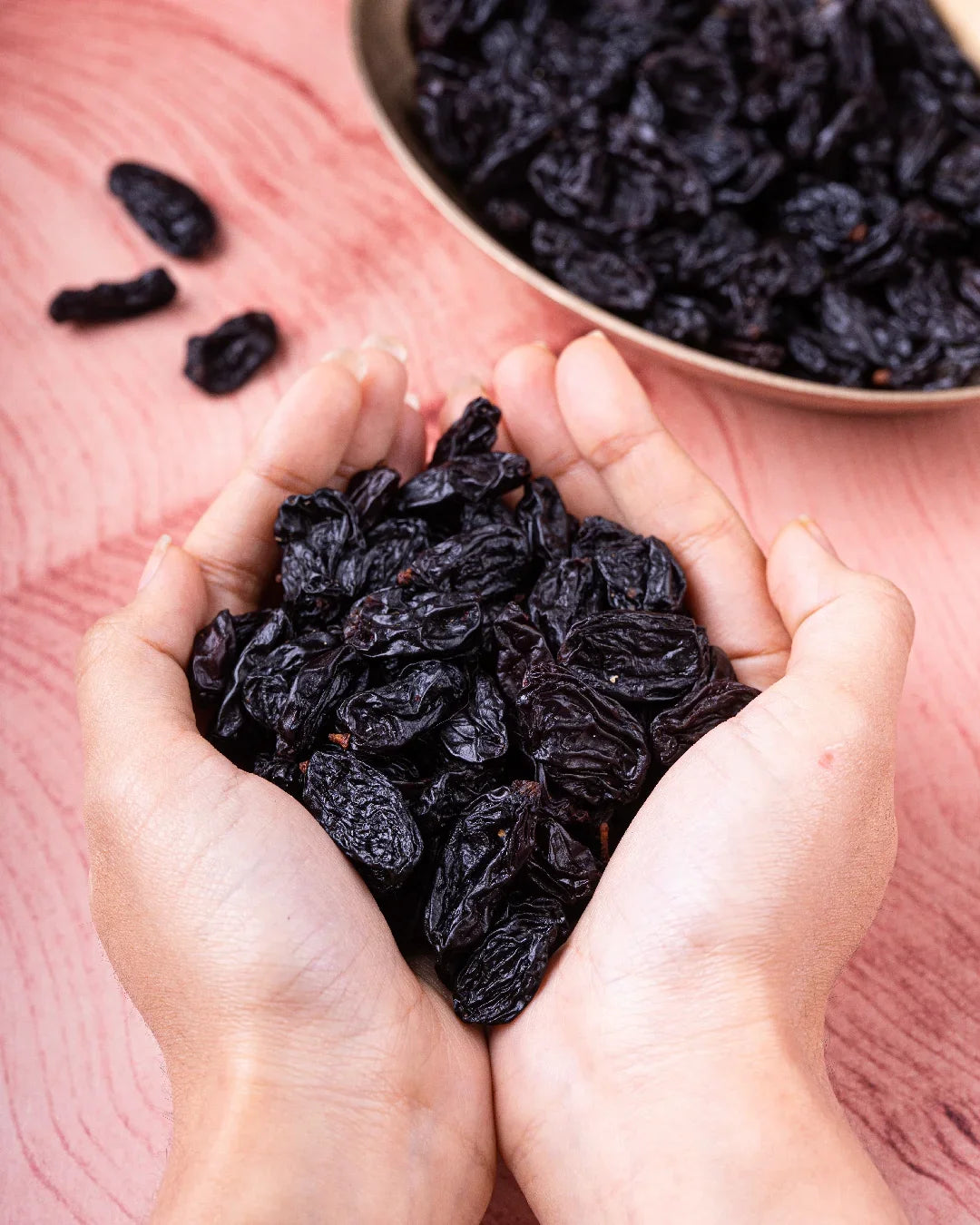 Jumbo Black Raisins: Nashik's Seedless Kismis (250g/1kg)
