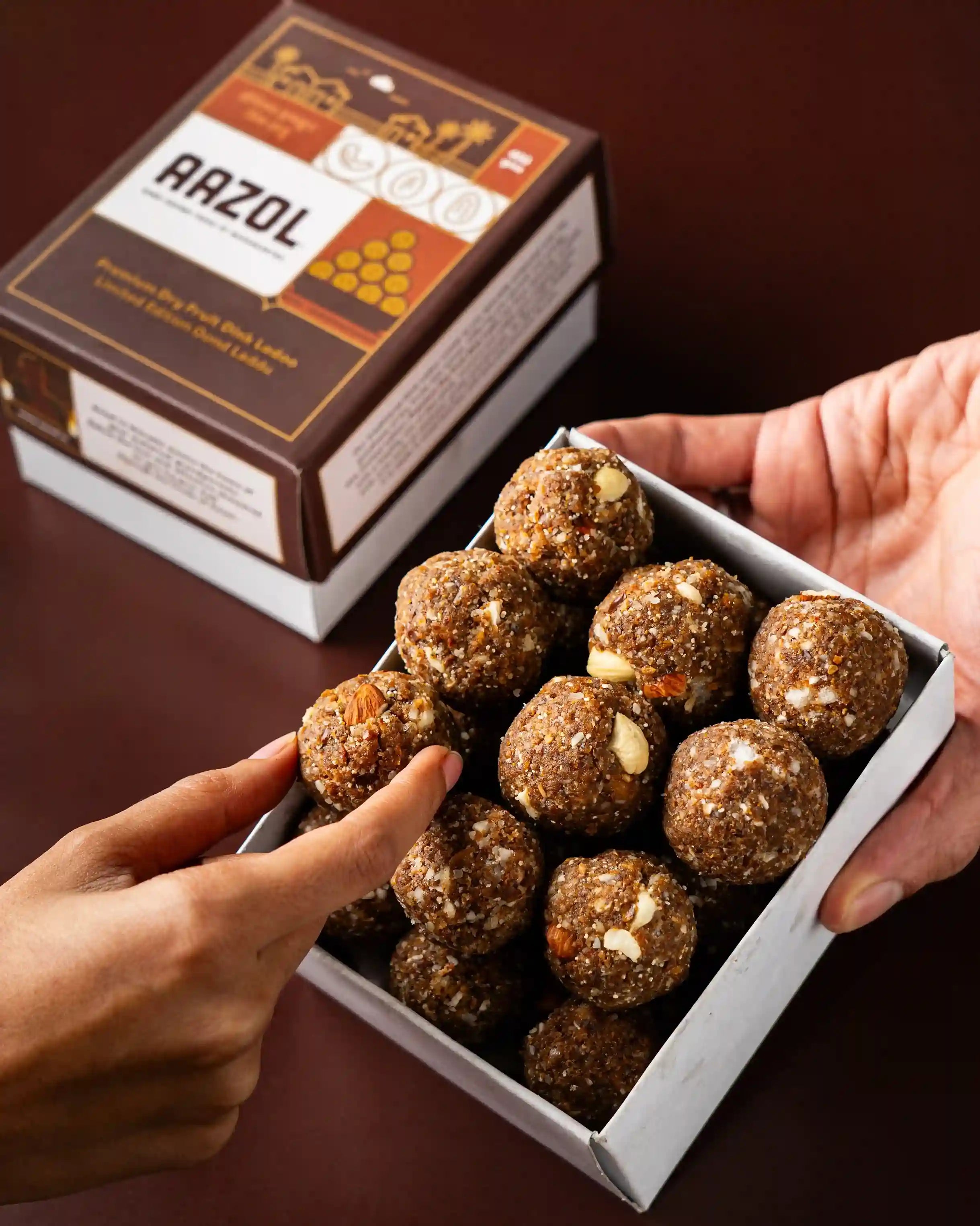 Premium Dry Fruit Gond Laddu: Limited Edition Dink Ladoo (450g/900g)