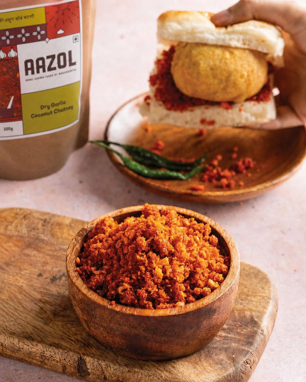 Dry Garlic Coconut Chutney: Vada Pav Masala